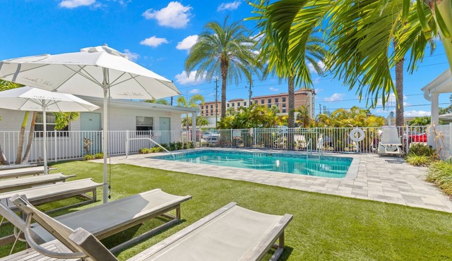 New! Modern King Suite Steps to the Beach!