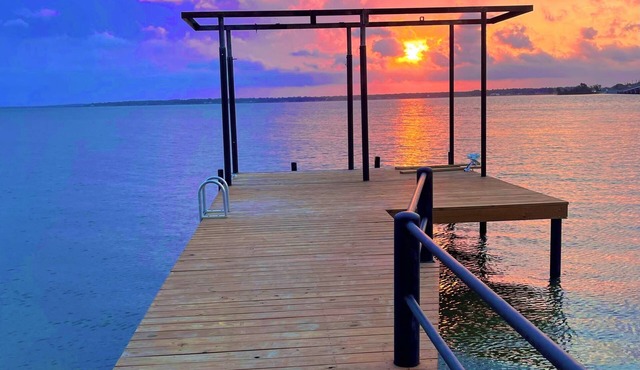 New Modern Lake Front on open water w/New Dock