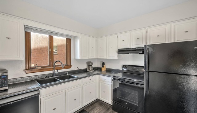 NEW! Modern Loft 15 Min to Downtown Toledo