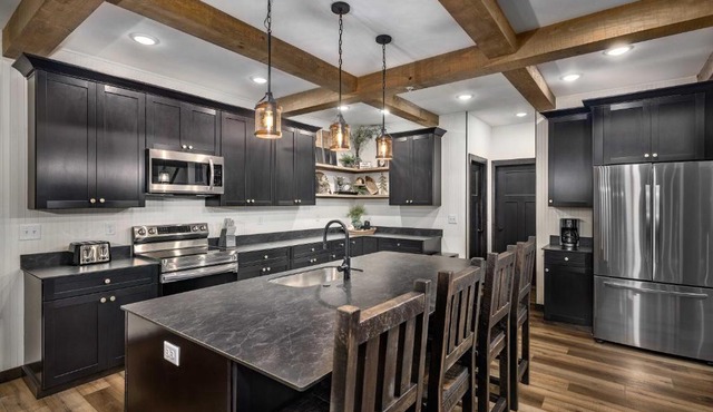 NEW! Modern Luxury Lakefront Lodge Resort - FREE Amenities