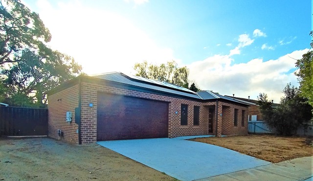 New, Modern Property built in 2021 * Close to Town