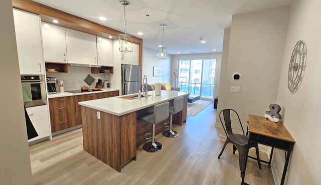 New Modern Suites in YYC UniDistrict - Pet Friendly, Heated Underground Parking