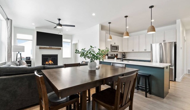 New Modern Townhome Centrally Located In Kalispell