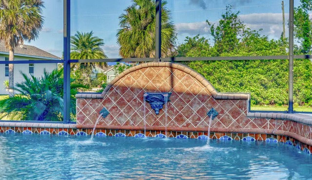 New Modern Tuscan Villa - Beach 10Min - Heated Salt Water Pool - Luxury Living