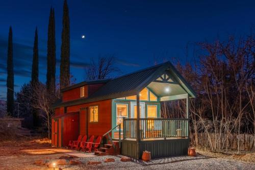 NEW Moondance Majestic Mini Cabin Cathedral Rock