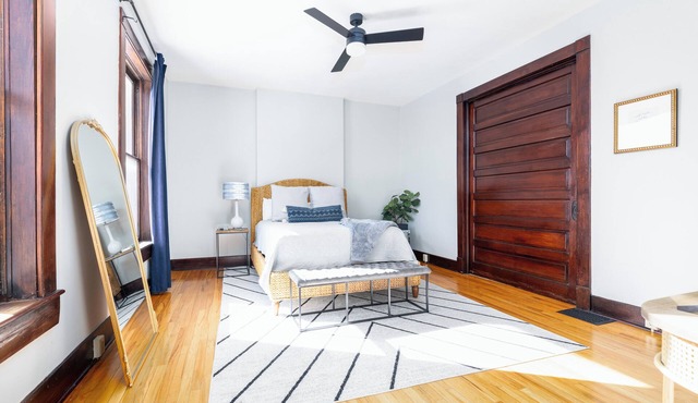 NEW! Moore Flats- Unit B- 2 bed/1 bath, walking distance to Riverfront!
