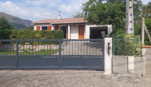 *NEW MOUNTAIN HOUSE IN CAZARILH HAUTES-PYRÉNÉES in the Barousse valley