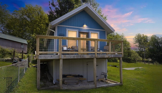NEW! Mountain Koru Near Trails & Town