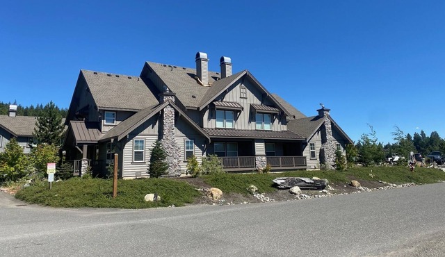 *NEW*Mountain Lodge Retreat @Rosyln Ridge-come enjoy the beauty of the outdoors!