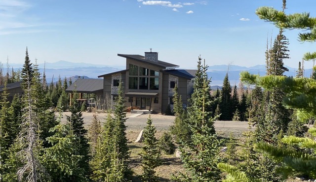 New Mountain Modern Home