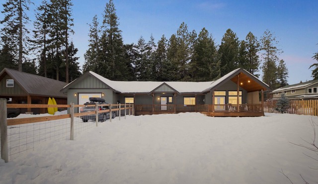 NEW! Mountain Retreat with Hot Tub, Game Room and Yard