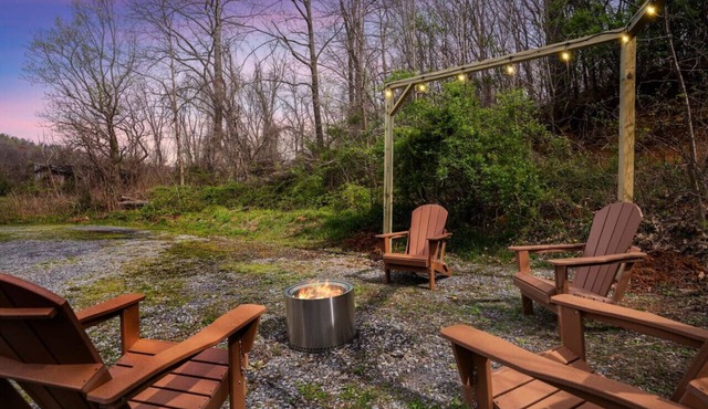 New/MountainViews/Rustic/HotTub