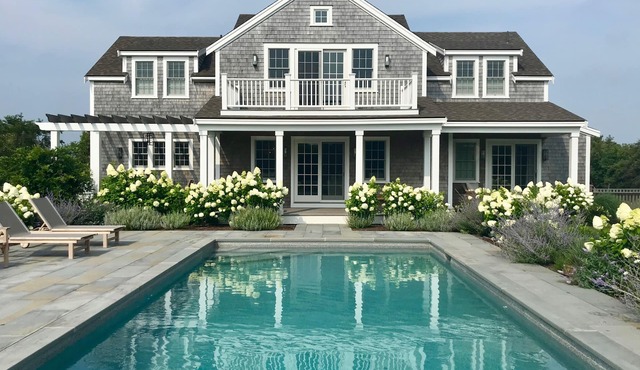 New Nantucket 5 BR House with Pool.Walk to Pocomo Beach