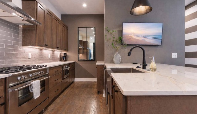 New Nashville Homes Perfect for 24 Guests