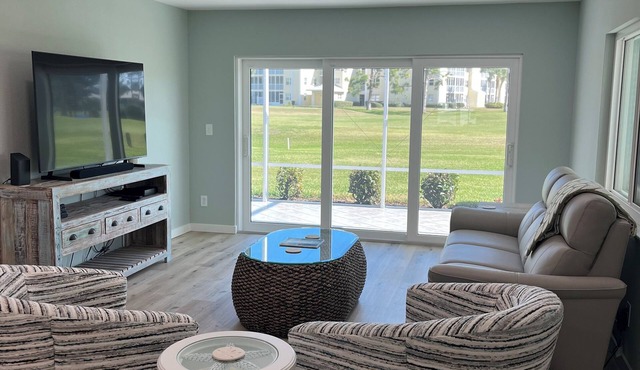 NEW, NEW, NEW! Super inviting sunshine filled Villa on Golf Course in Venice, FL