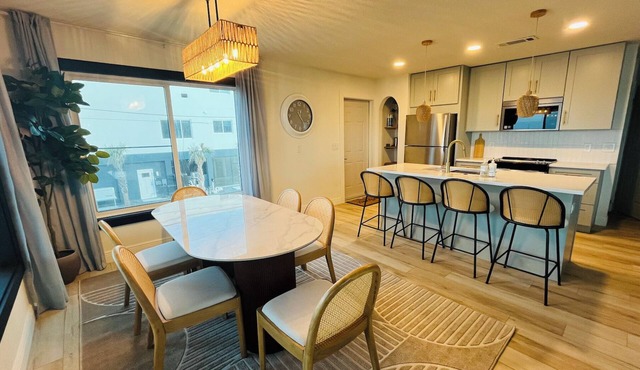 NEW- New Smyrna Beach front house