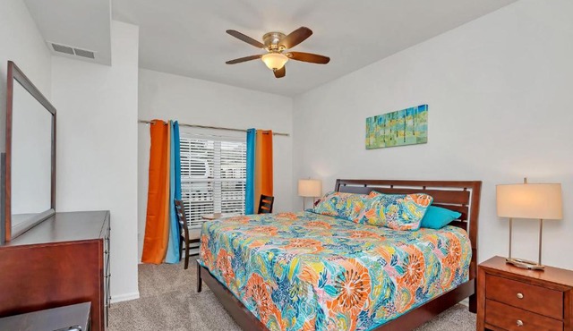 NEW Newly Remodeled 3BR Townhome w Community Amenities just Mins from Disney