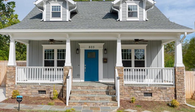 NEW! Newly renovated Downtown Home