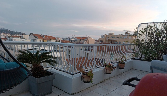 New: Nice centre Val Roya Terrace 2 Bedrooms Apartment 63 m2 Terrace 31 m