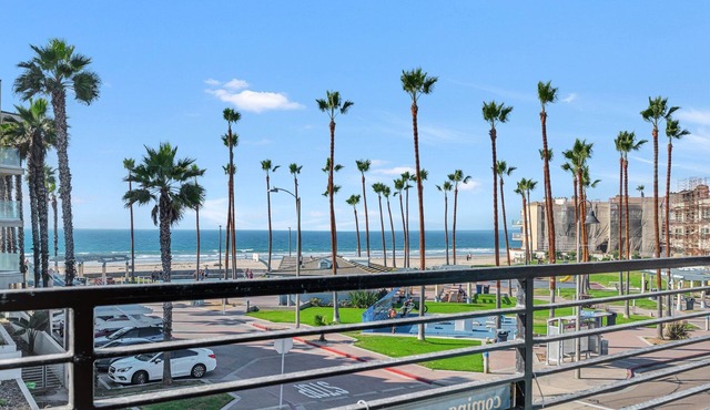 NEW Ocean View 2-bedroom 2 ba detached condo in Imperial Beach Roof top deck