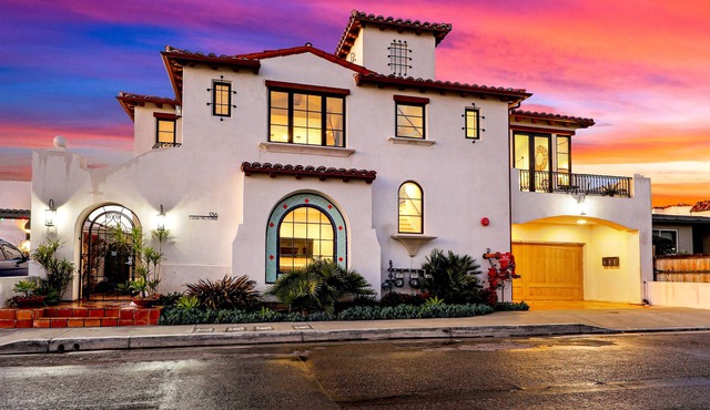 New Ocean View Trilevel + Private Rooftop Terrace!