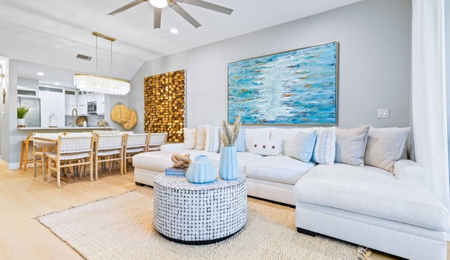 NEW! OCEANFRONT SHOWHOUSE CASA MAR NO RESORT OR MANAGMENT FEES 2 KING SUITES