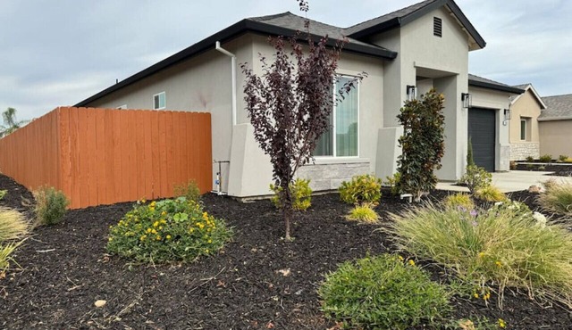 New One-Story Home * Quiet Neighborhood