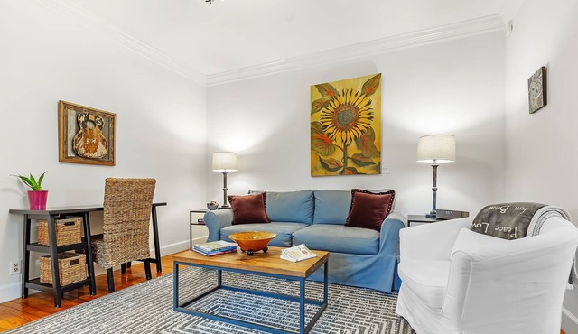 New Orleans at Jubilee Suites Bed & Breakfast. 1K/1B