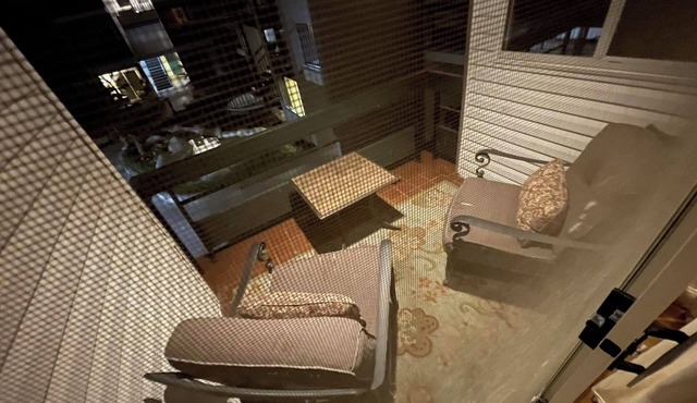 NEW ORLEANS ! BEAUTIFUL, SECURE, GREAT LOCATION, BY LAKE PONCHATRAIN! AMENITIES!
