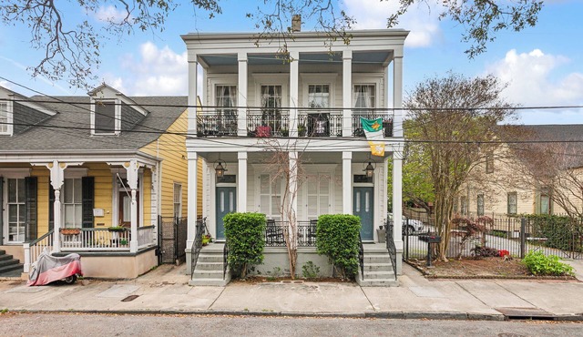New Orleans charm, gated parking!