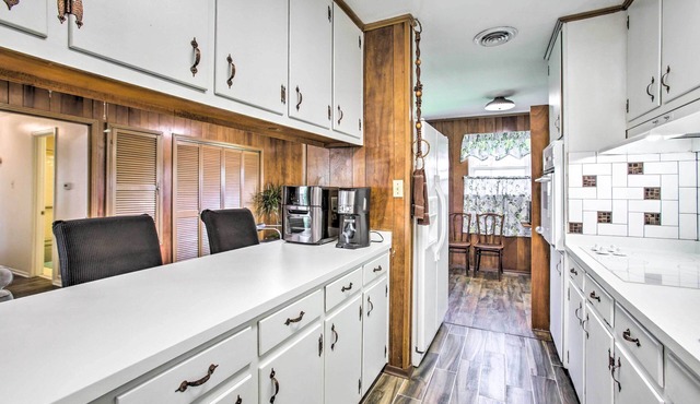 New Orleans Getaway ~ 7 Mi to French Quarter!