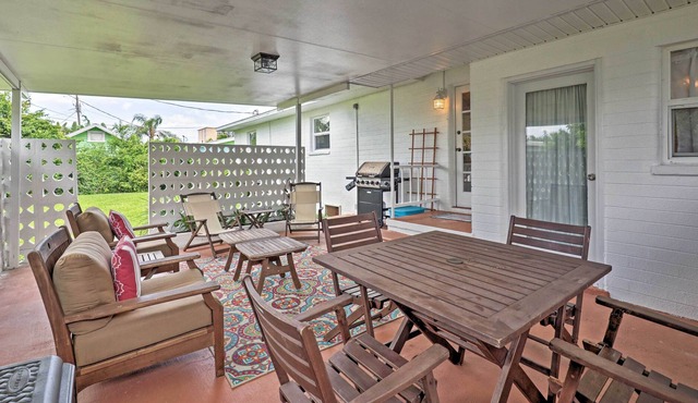 NEW! Ormond Beach Cottage w/ patio - Walk to the ocean!
