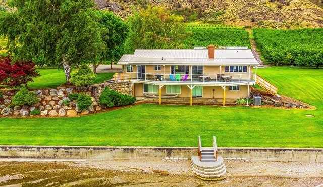 NEW: Oroville Lakefront House 3BR - Wi-Fi & Pets