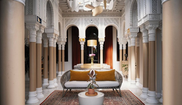 New ! Outstanding and Enchanting luxury flat -15mn walking distance from the sea