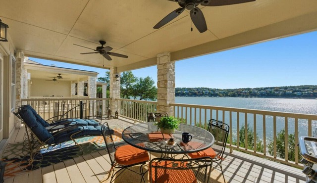 NEW* Overlook Cove – Incredible Lake Travis View | Close to Amenities