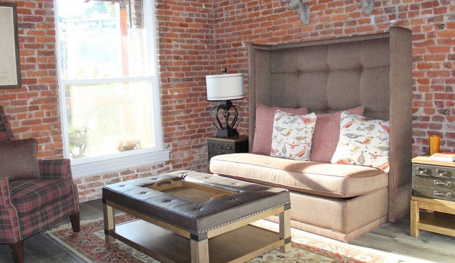 NEW Overnight Accommodations on Main St. Jackson