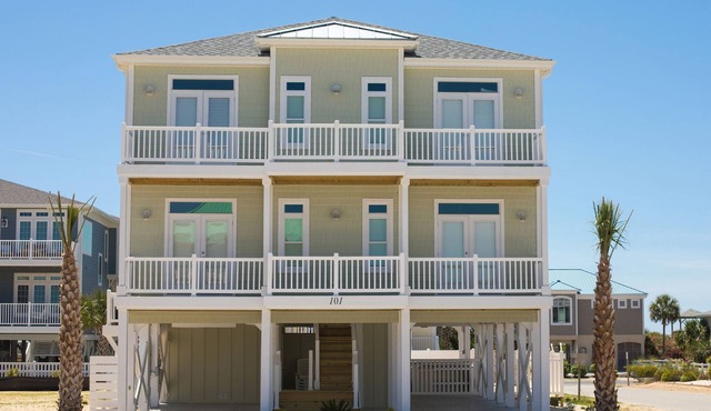 NEW PAINT 2026! OCEAN VIEWS! HUGE POOL! ELEVATOR! LARGE GROUPS!