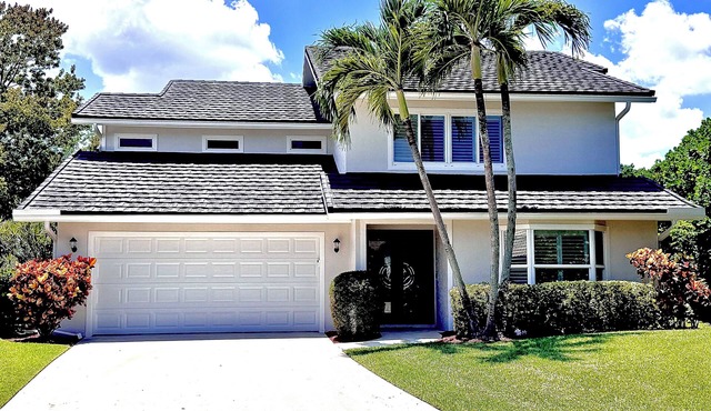 NEW Palm Beach PGA National 3BR Home Heated Pool Golf Water View Jupiter Juno