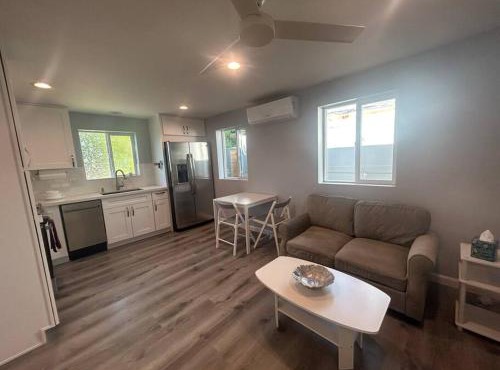 New Peaceful Guesthouse