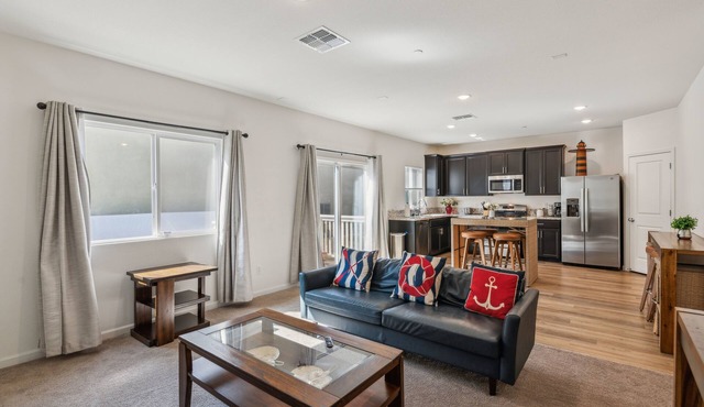 NEW! Peaceful Retreat Near Stockton Waterfront