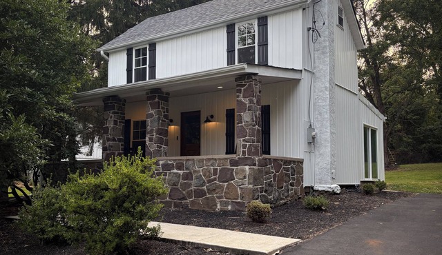 New! Pet Friendly Lake Nockamixon Cottage Hideaway
