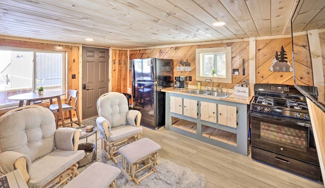 NEW! Pet-Friendly Rockwood Cabin on Moosehead Lake