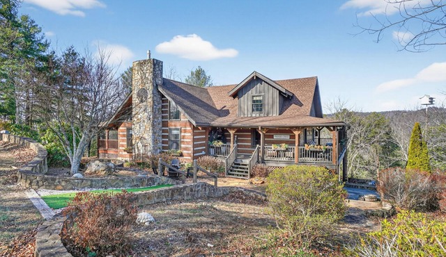 NEW! Pine Mountain Lodge Game Room & Wrap-Around Porch