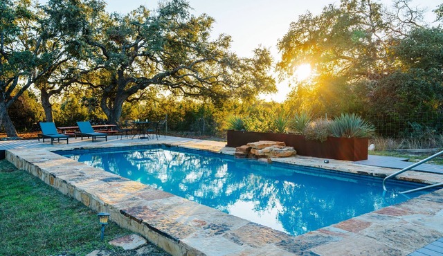 NEW Pool, Fire Pit, Grill, Ping Pong, Views on Stunning 5-Acre Retreat!