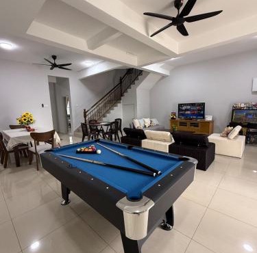 NEW Pool, HauVilla ,Arcade, TownArea 5BR 20PAX