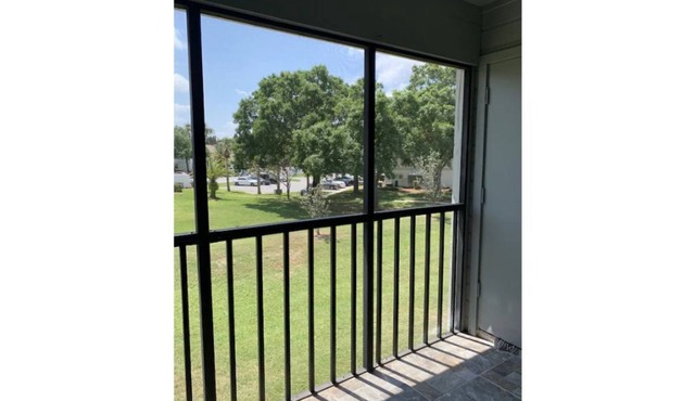 New price and Beautiful 2 bed and 2 bath Apartment