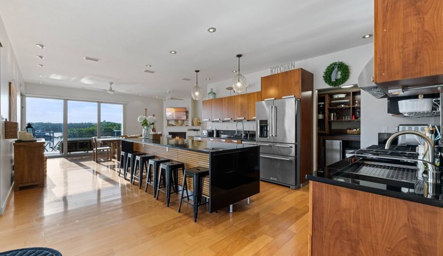 NEW Private Million Dollar Riverfront Retreat