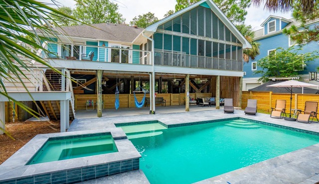 NEW Private Pool, Great Porches, Easy Walk to Beach, Pets friendly -Sunset Point
