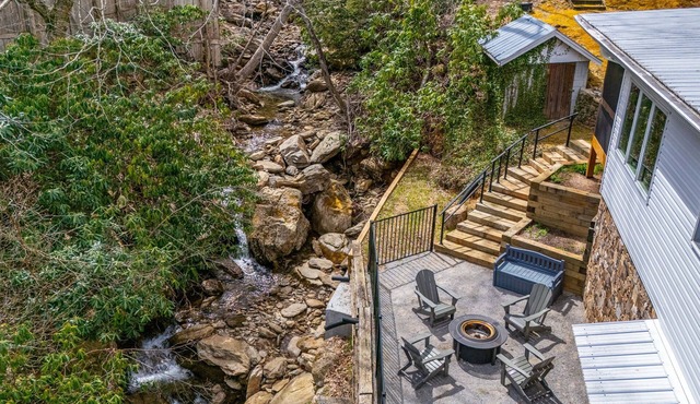 New! Private Waterfall! King Suite~Pet Friendly