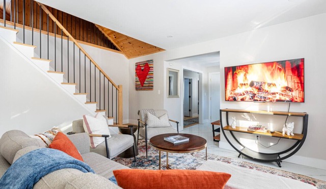 NEW: Private Woodland Retreat w/Hot Tub